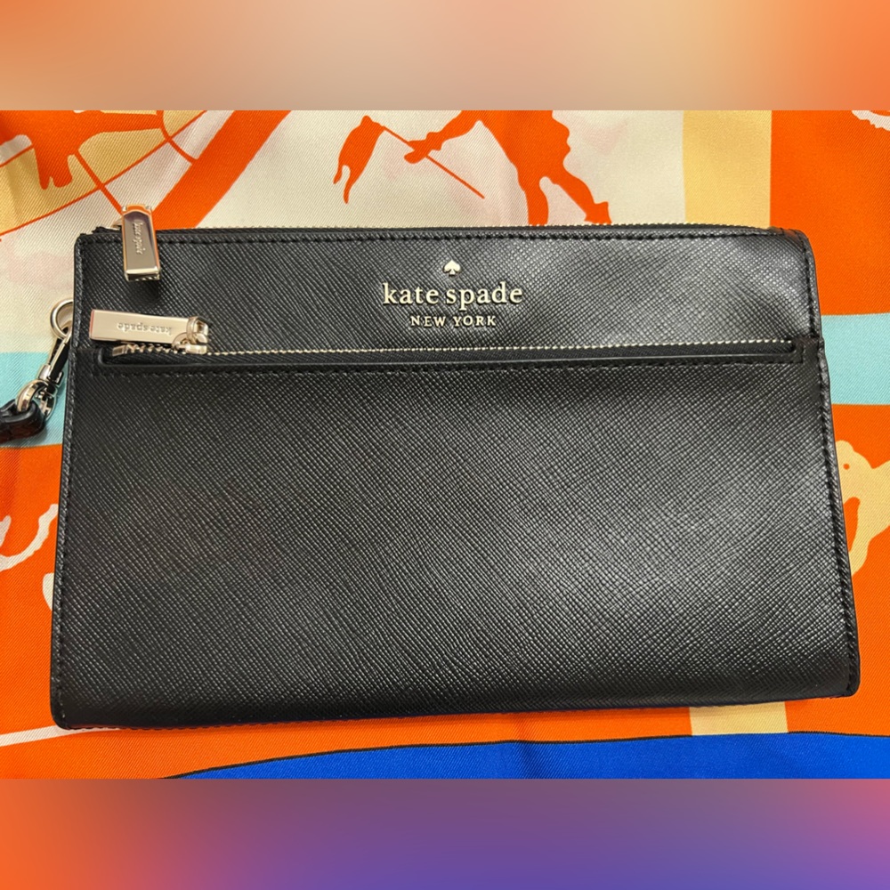Kate Spade pocket Wallet with wristlet